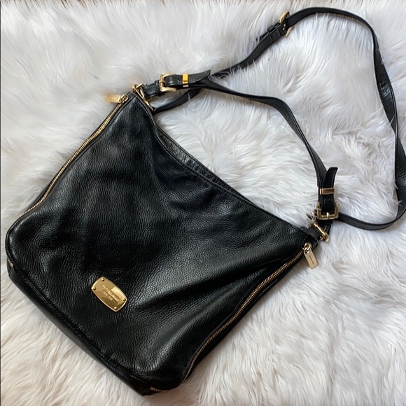 MICHAEL Michael Kors Handbags - Michael Kors pebble leather purse